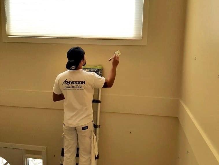 Painter-With-Gloves-Painting