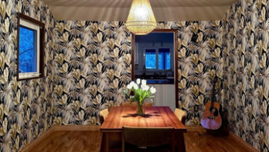 Wallpaper Removal & Installation